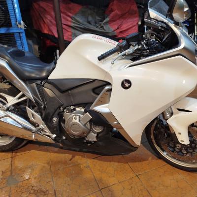 HONDA VFR1200F DCT